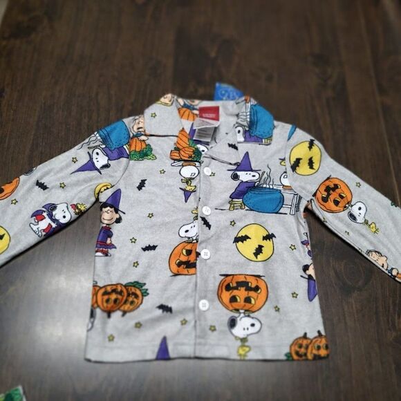 New Peanuts 2 Piece Flannel Halloween Pajama Set Size Unisex 18 Months - Picture 1 of 2